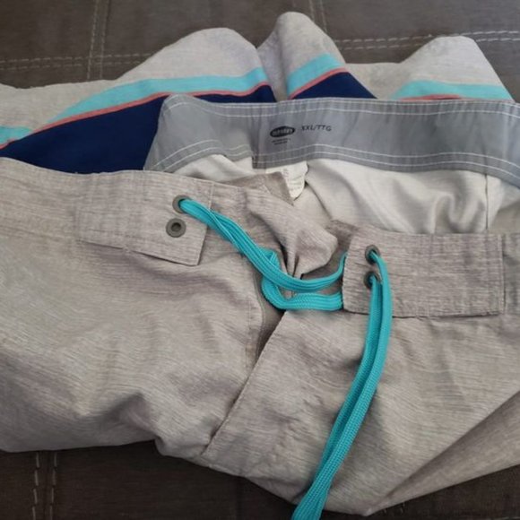 Old Navy Board/Swim Shorts - Picture 3 of 7